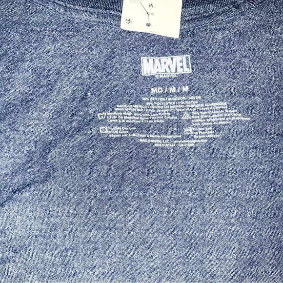 New with tags dark blue medium Marvel Captain America short sleeve t-shirt - Picture 6 of 8